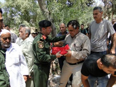 المؤسسة الأمنية وحشد غفير من المواطنين تشيع جثمان الشهيد العميد ياسر نزال في موكب عسكري مهيب في بلدة قباطية